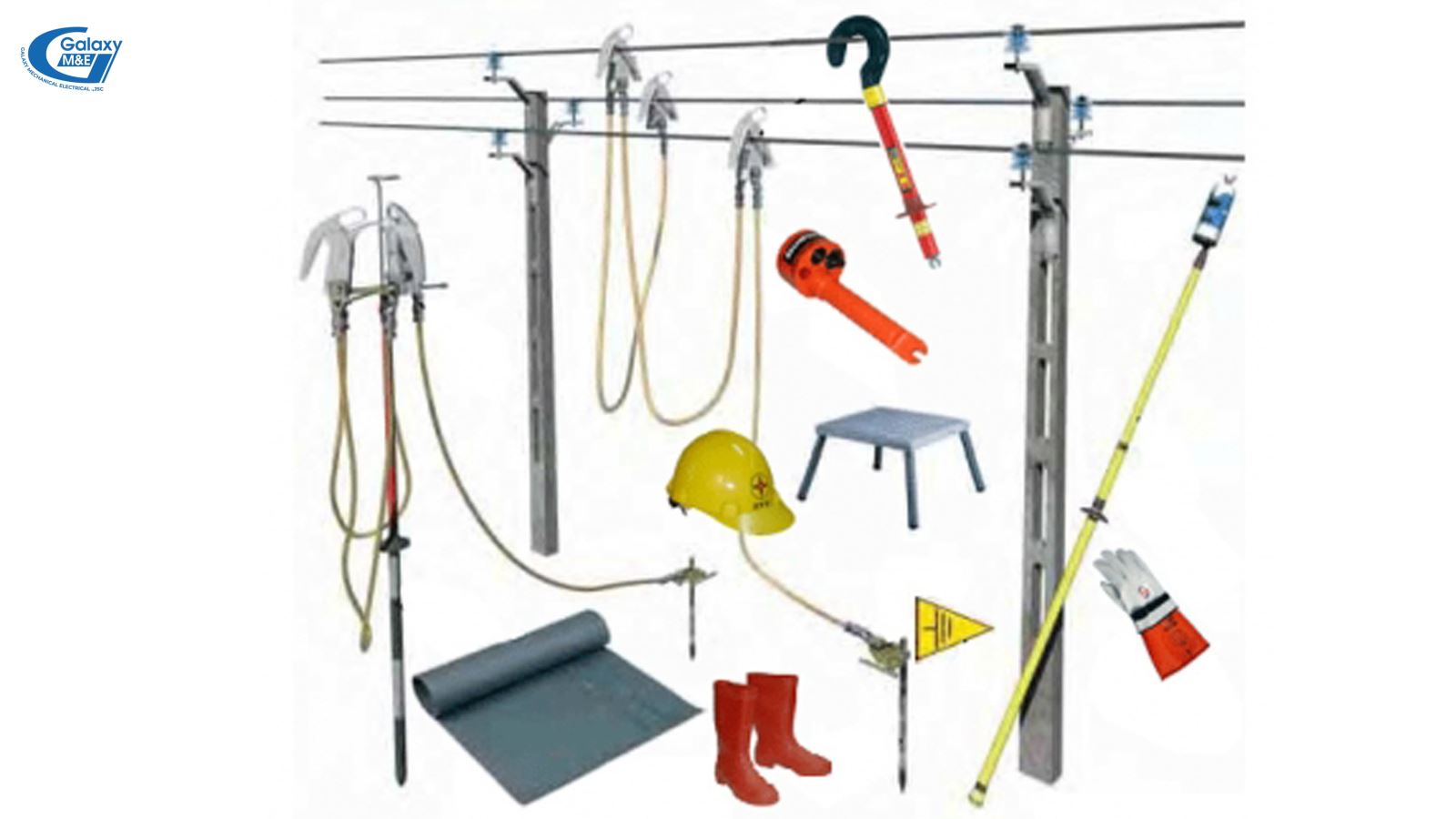 Sử dụng đầy đủ bảo hộ lao động được làm từ vật liệu cách điện là cách giảm thiểu tai nạn do điện gây ra.