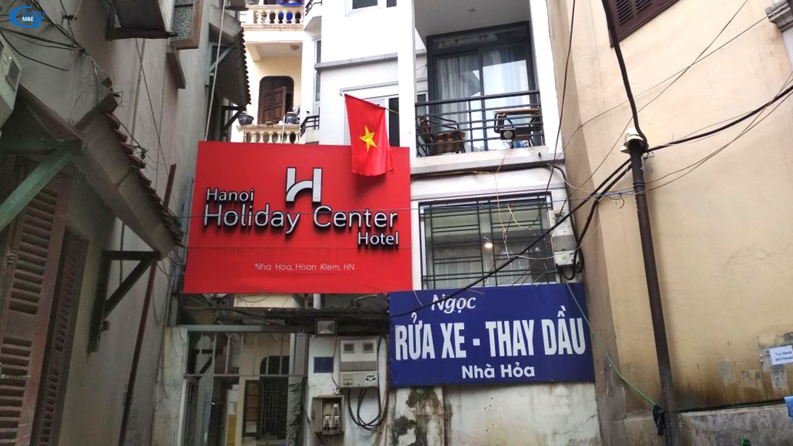 Homestay services crept into every corner of Hanoi. Like apartments and mini office buildings, they all need to design and execute mechanical, electrical, refrigeration and fire protection systems. However, not many businesses are interested in this group of customers.